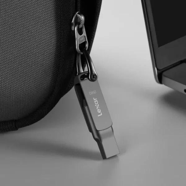 Lexar JumpDrive D400 32GB Dual Drive