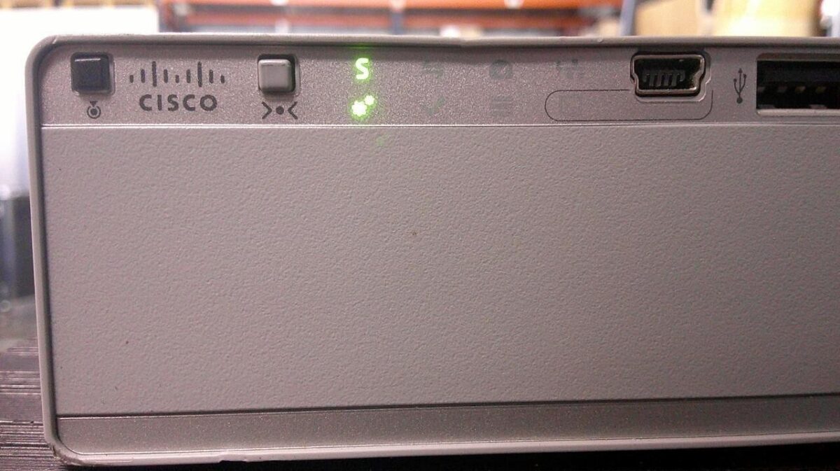 Cisco Catalyst C9200L-24P-4G – Powerful 24-Port Full PoE+ Layer 2/3 Switch with 4x1G Uplinks - Image 6