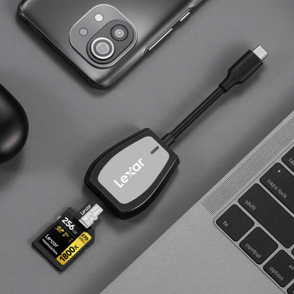 Lexar Professional USB-C Dual-Slot Card Reader