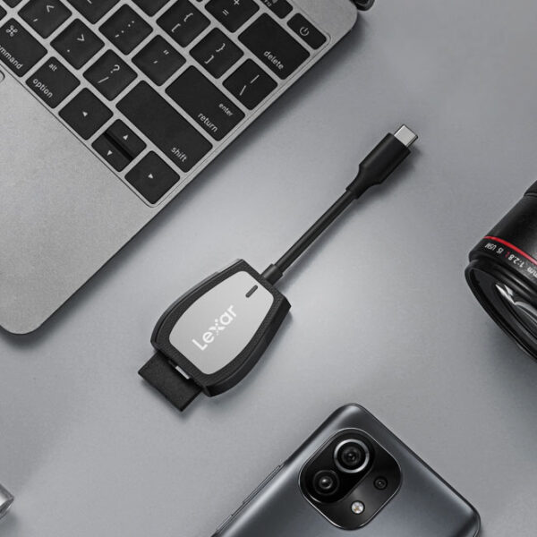 Lexar Professional USB-C Dual-Slot Card Reader