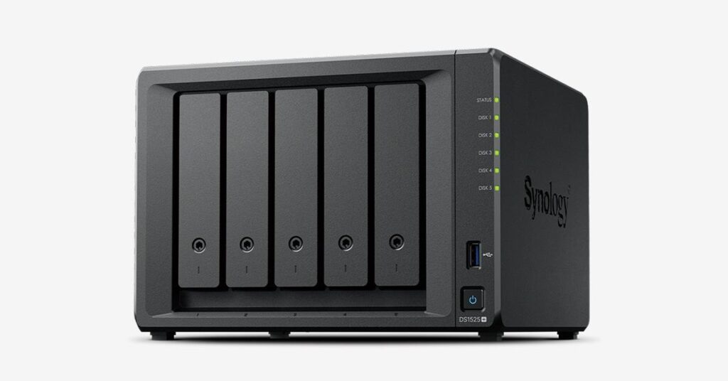 Synology DS1525+