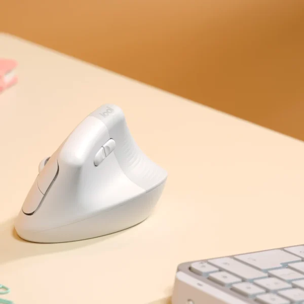 Logitech Lift Mouse - Off White | Small to Medium Hands | Bluetooth & Logi Bolt | 4000 DPI | 6 Programmable Buttons | 24-Month Battery - Image 3
