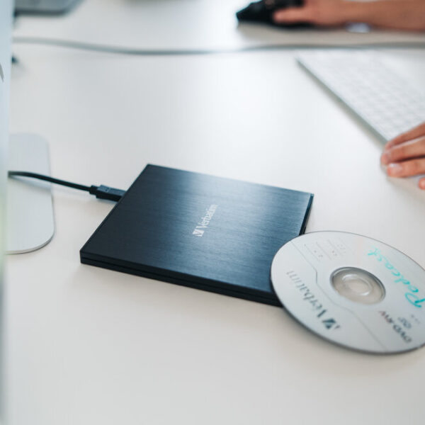 Verbatim External Slimline CD/DVD Writer