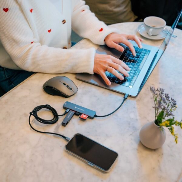 Verbatim USB-C Essentials Multiport Hub