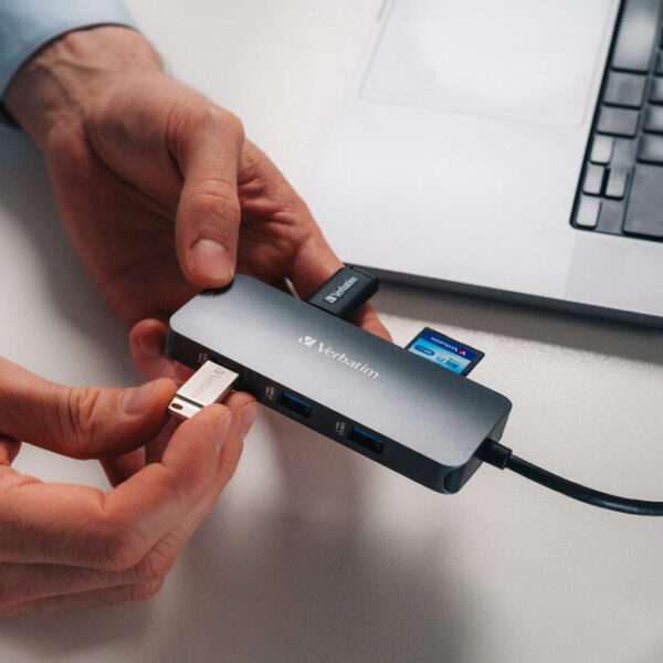 Verbatim CMH-09 USB-C Pro Multiport Hub