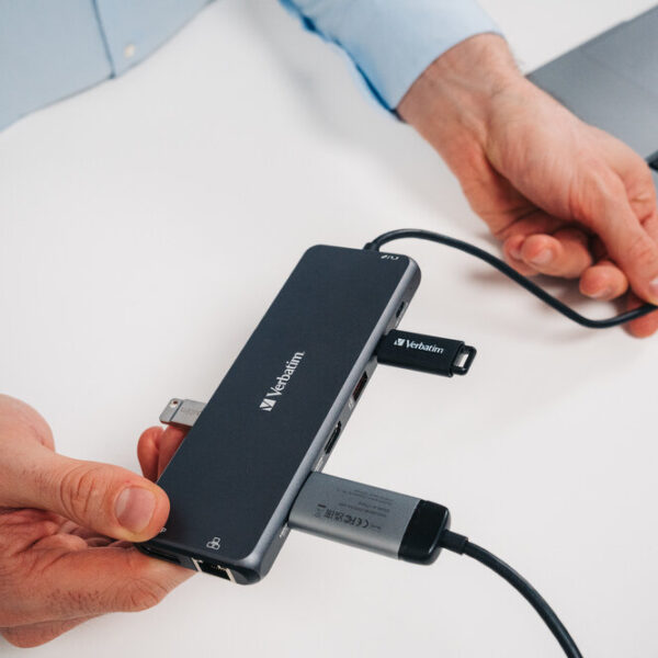 Verbatim USB-C Pro Multiport Hub CMH-13