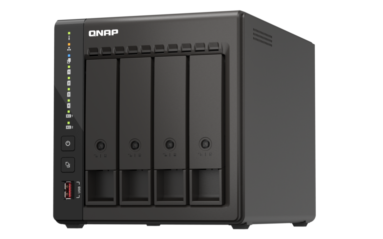 QNAP TS-453E